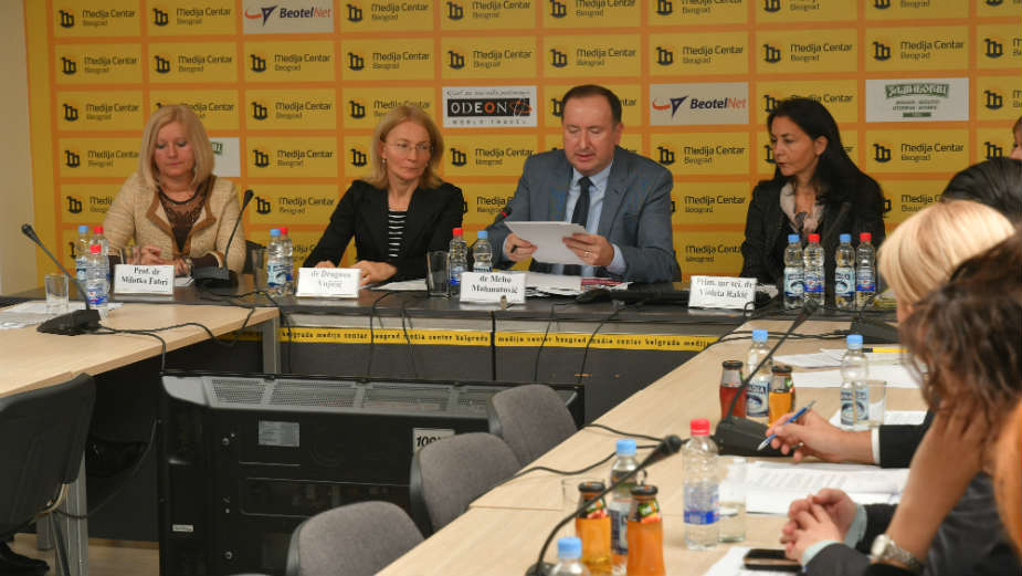 Mahmutović: Elektronski recept u celoj Srbiji u 2018. 1