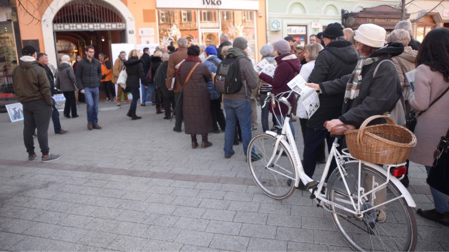 Dva sata druženja sa Koraksom u Novom Sadu 2