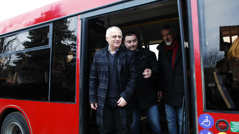Produžene četiri autobuske linije za Zvečku 1