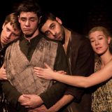 Urnebesna tama postkolonijalnog društva 15