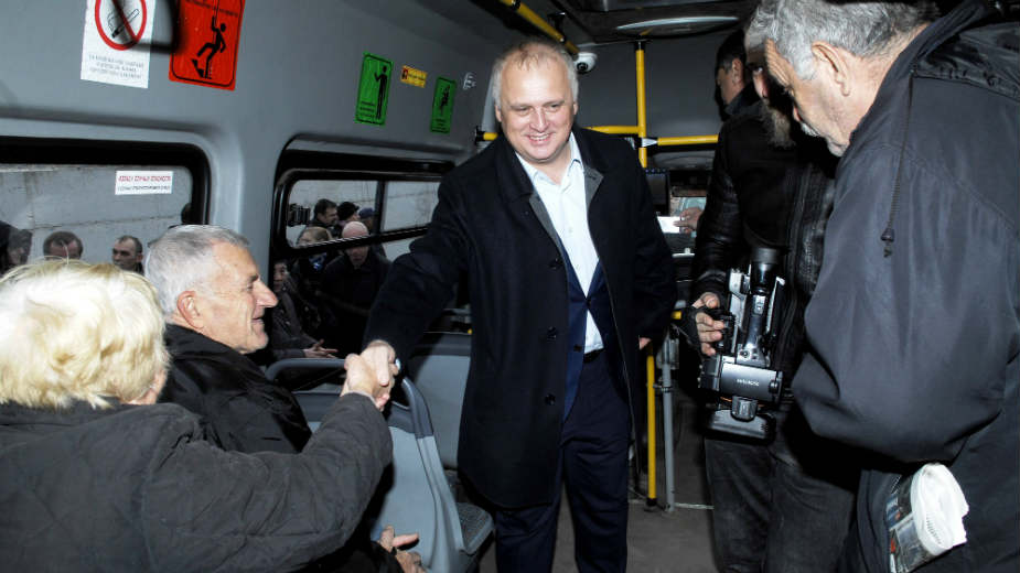 Vesić: Na zahtev građana produžena linija 522 1