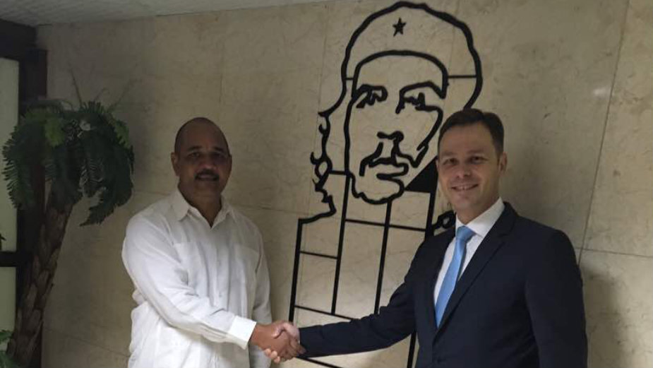 Mali sa Sapatom o bratimljenju Beograda i Havane 1