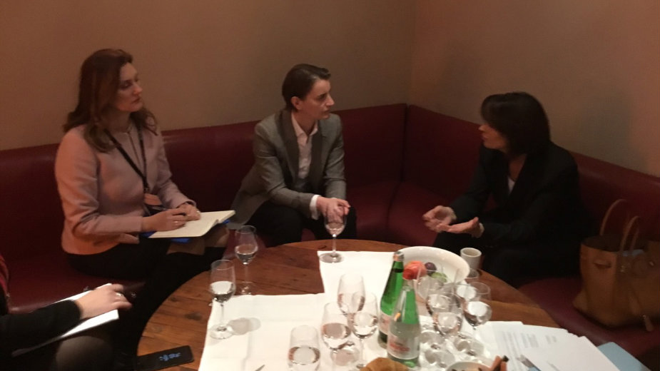 Brnabić i Lojtard: Unapređenje saradnje u oblasti ekonomije i digitalizacije 1