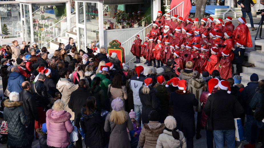 Novogodišnja čarolija na Cvetnom trgu 1