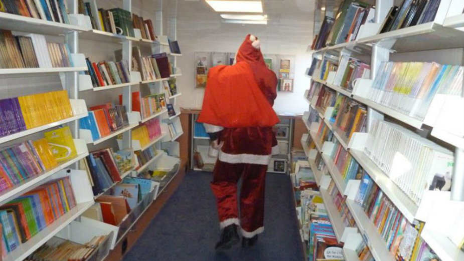 Novogodišnja čarolija čitanja u biblioteci na točkovima 1