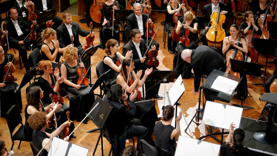Jurovski i Haknazarijan sa Filharmonijom 15. decembra 1