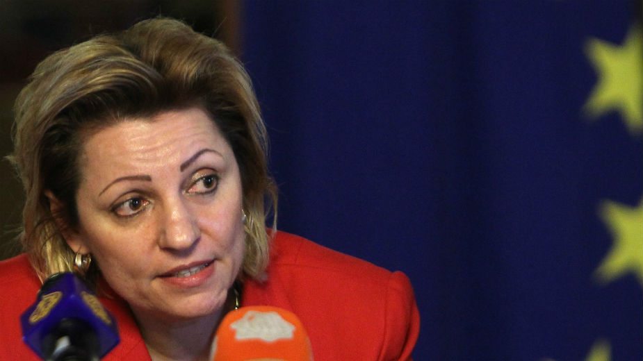 Apostolova sa žrtvama seksualnog nasilja na Kosovu 1