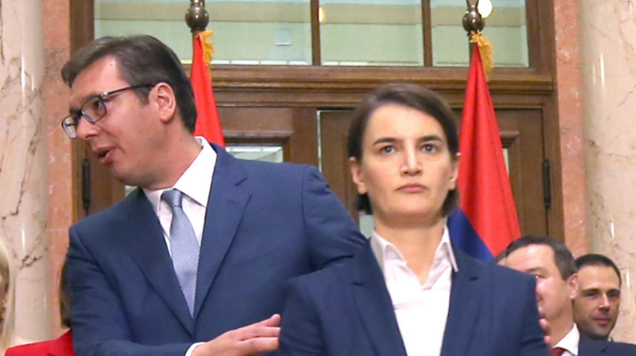 Vučić i Brnabić autobusom do Niša 1