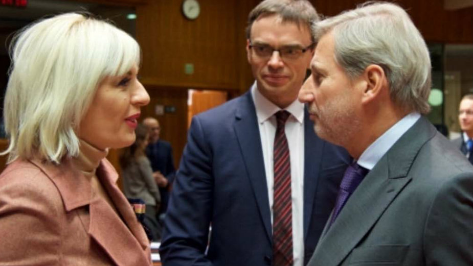 Otvorena dva poglavlja, Joksimovićeva rekla da je vlada „bila preambiciozna“ 1