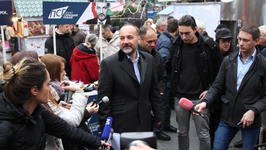 Janković: Svaki tender SNS-a zakićen je jednom jelkom 1