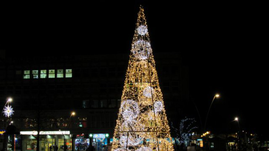 U Čačku jelka od 30.000 evra 1