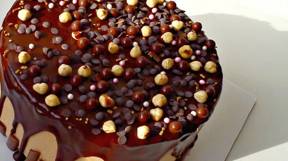 Lešnik torta za vašu prazničnu trpezu 2 Lešnik torta za vašu prazničnu trpezu 2