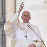 Papa: Prihvatiti siromašne i strance 7