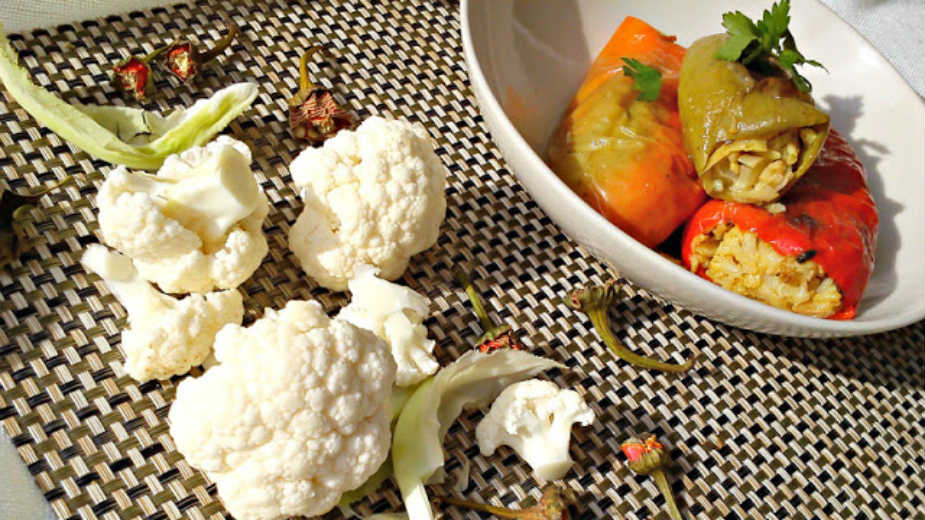 Recept nedelje: Paprike s karfiolom 2