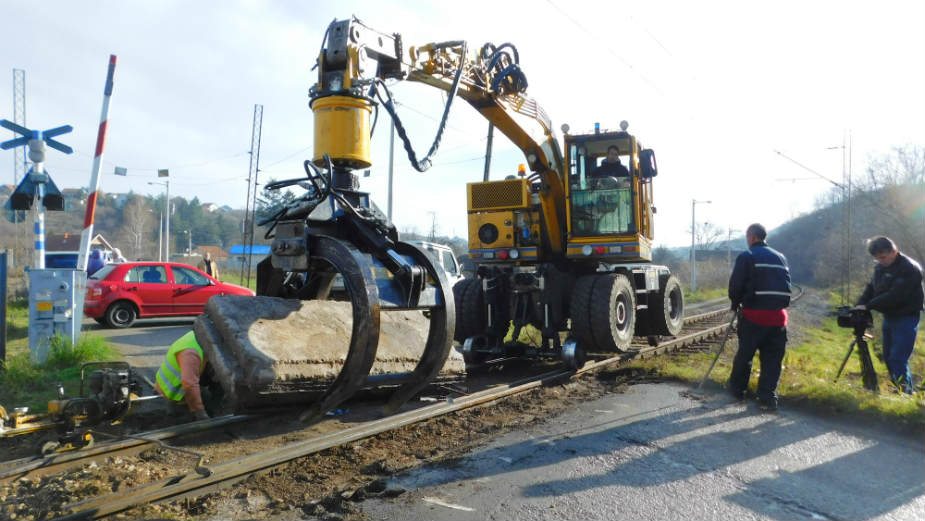 Uređeno dva putna prelaza u Ripnju 1
