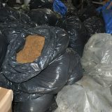 Zaplenjeno dve i po tone duvana 1