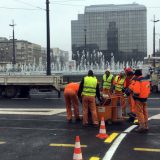 U lančanom sudaru oštećena fontana na Slaviji 9