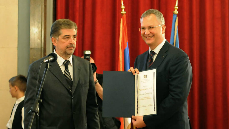 Šutanovac i Janković vratili nagradu "Najevropljanin" 1