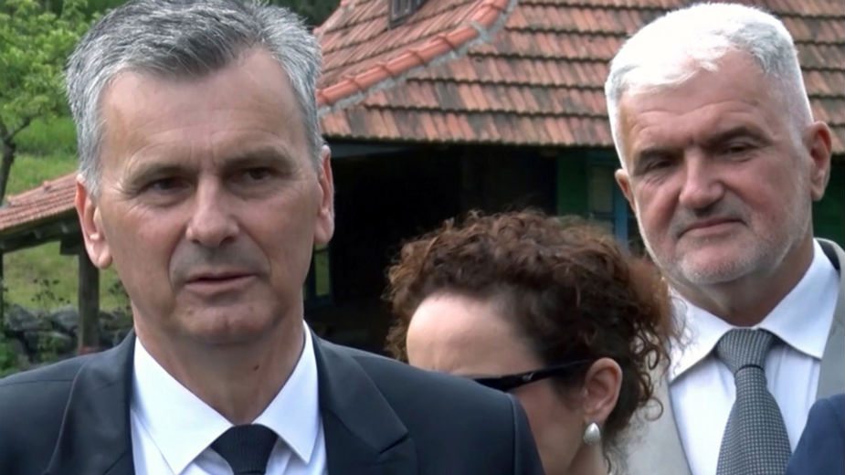 Paroški: Stamatović jedina alternativa vlasti 1