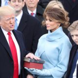 Melanija Tramp gleda CNN 3