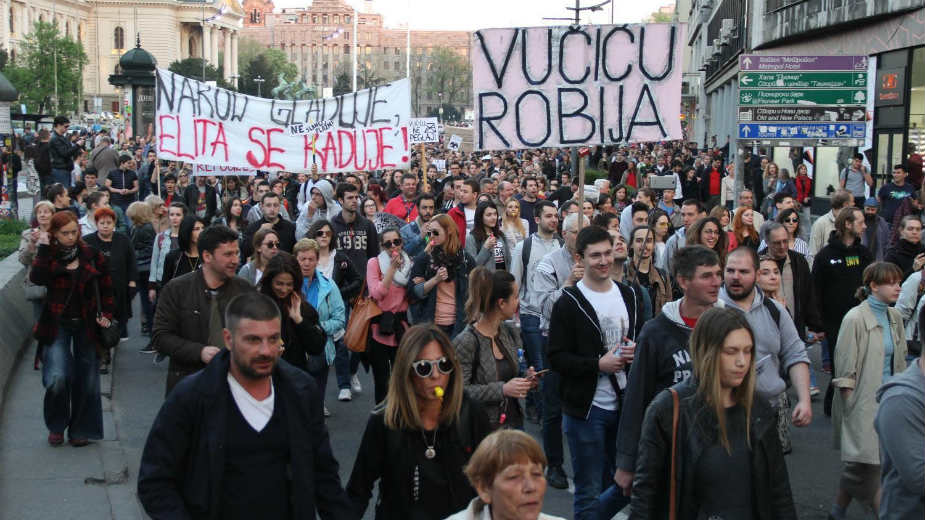 Bunt Fejsbuk generacije 1