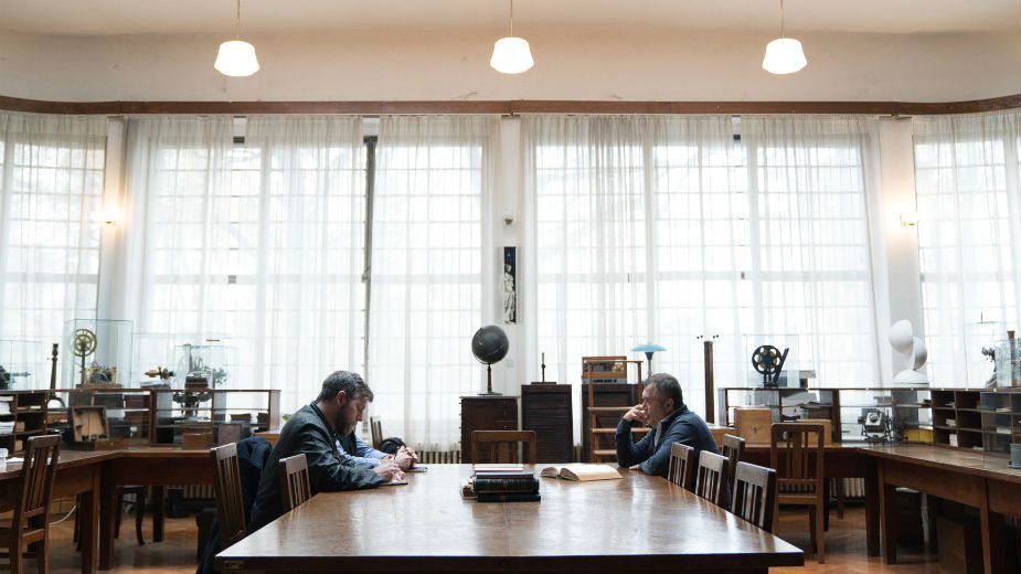 Veliki naučnik i tajne službe 1