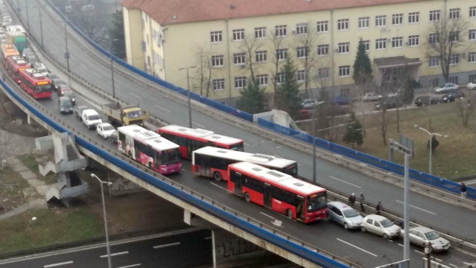 Radna nedelja počela lančanim sudarom 1 Radna nedelja počela lančanim sudarom 1