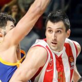 Punim plućima na dužnika 12