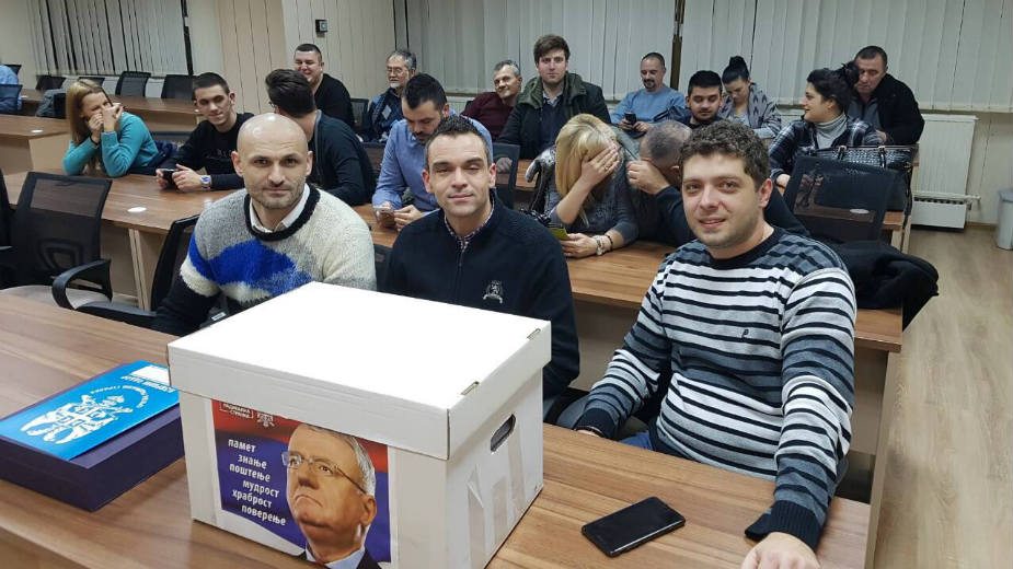 Radikali predali izbornu listu za Beograd 1