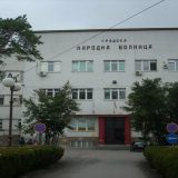 Protestuje protiv pregleda 6