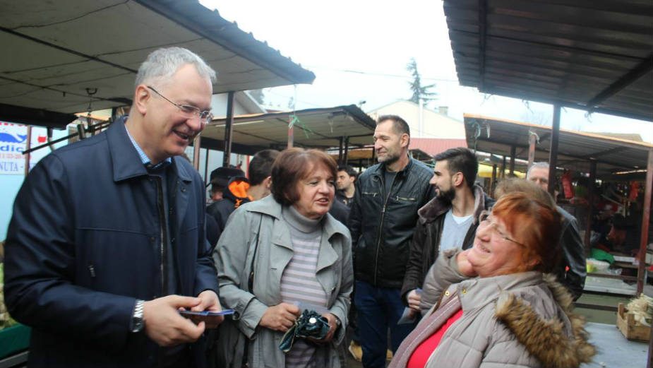 Šutanovac: Umesto lažne dobiti javnih preduzeća smanjićemo račune građanima 1