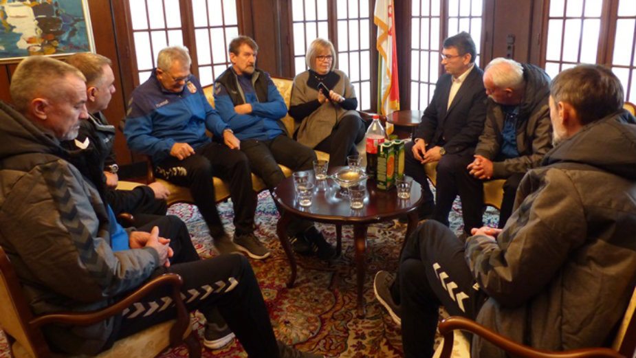 Rukometna reprezentacija u ambasadi u Zagrebu 1