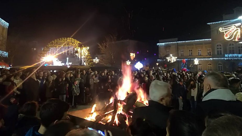 U Smederevu rekordan broj građana za Badnje veče 1 U Smederevu rekordan broj građana za Badnje veče 1