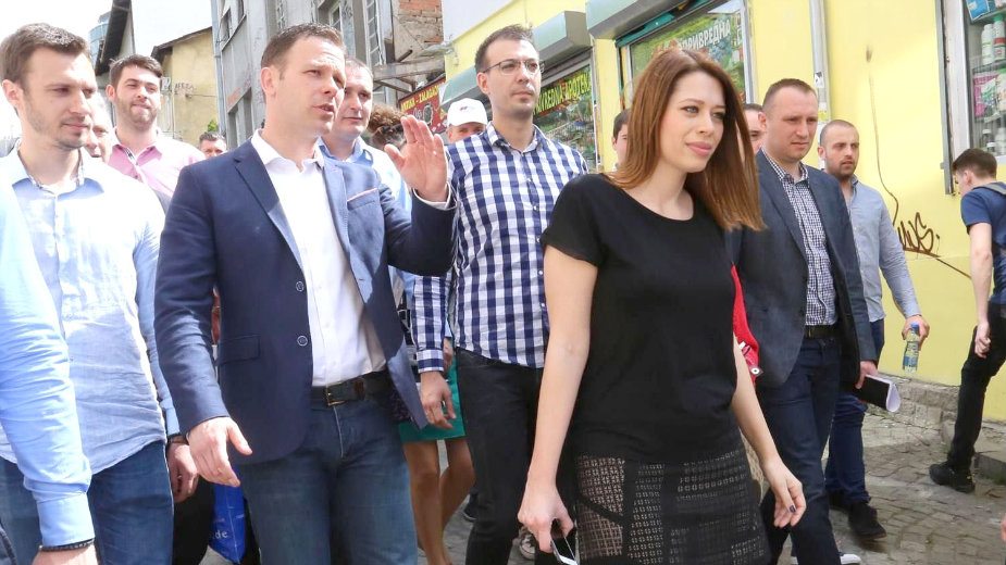 Na stručna mesta aktivisti SNS-a 1