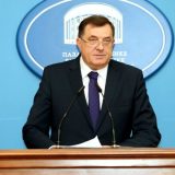 Dodik: Najpametnije pustiti Lukajića 1