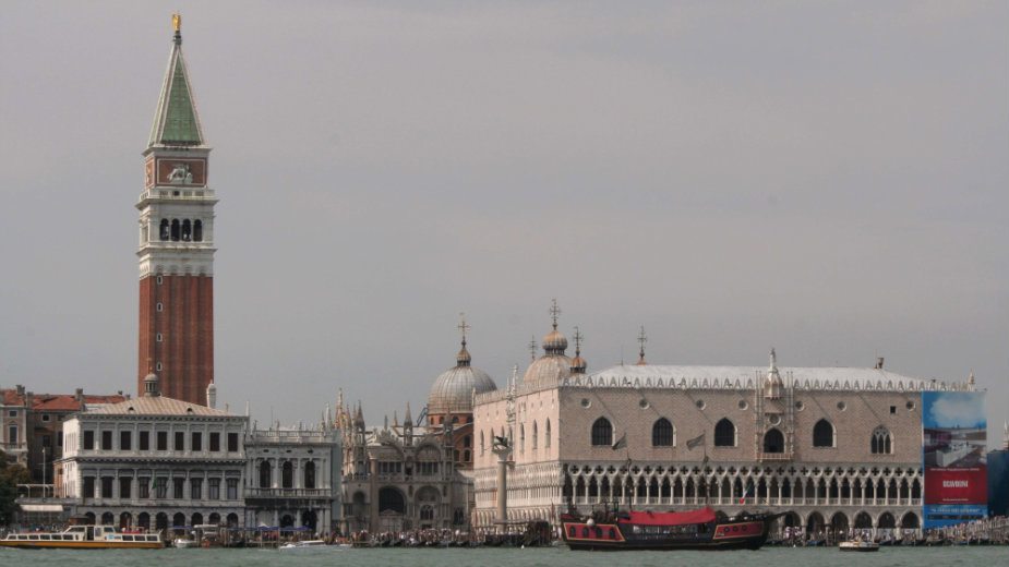 Pokradena izložba nakita u Veneciji 1