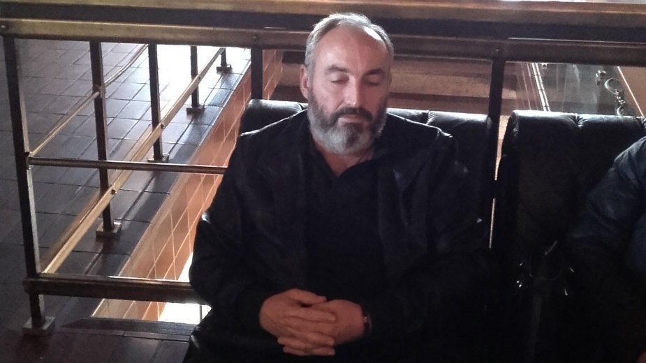 Da li je fotelja direktora vredna 18 života 1