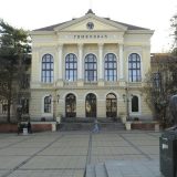 Gimnazijalcima u Kragujevcu raspust produžen do 15. januara 10