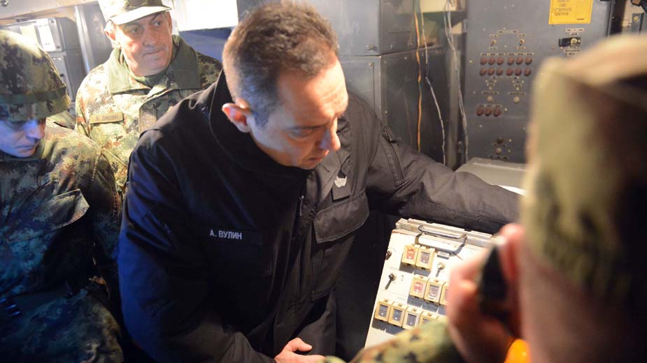 Vulin s pripadnicima 250. raketne brigade 1