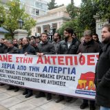 Povređen policajac u Atini tokom protesta 5