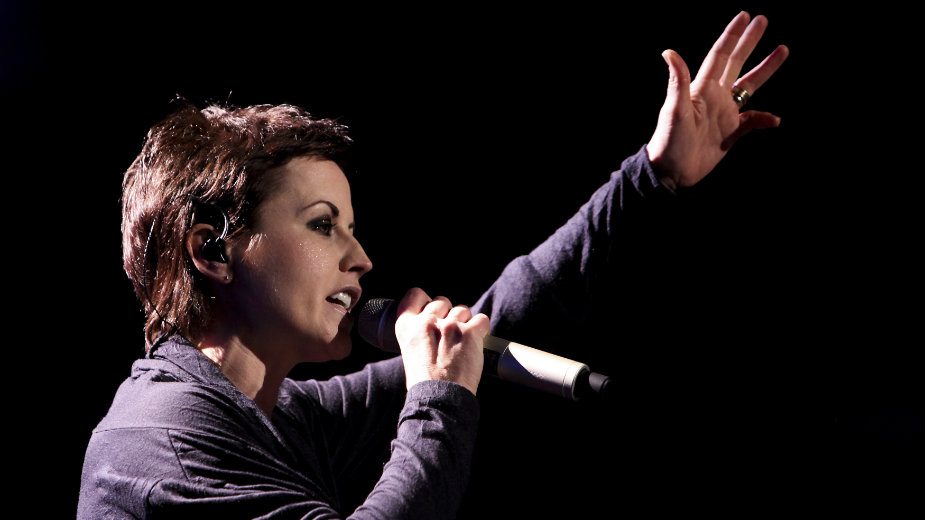 Preminula pevačica benda The Cranberries 1