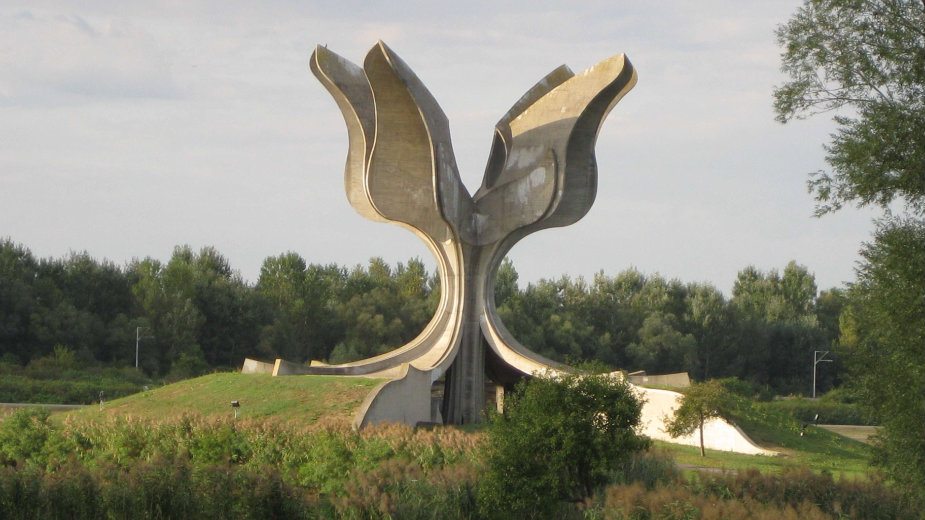 Hrvatska Vikipedija: Jasenovac bio sabirni logor 1