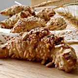 Recept nedelje: Kiflice sa semenkama 15