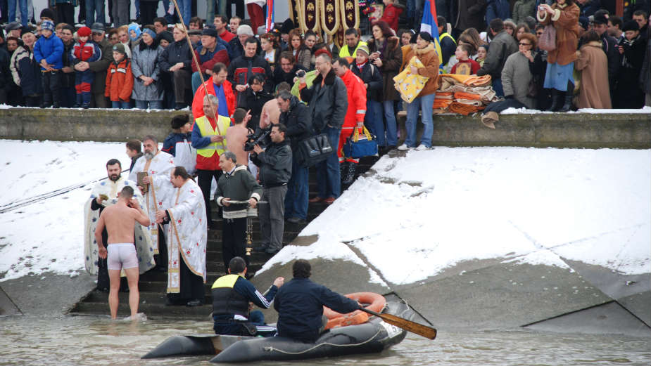 Bogojavljensko plivanje u Zaječaru i Kladovu 1 Bogojavljensko plivanje u Zaječaru i Kladovu 1