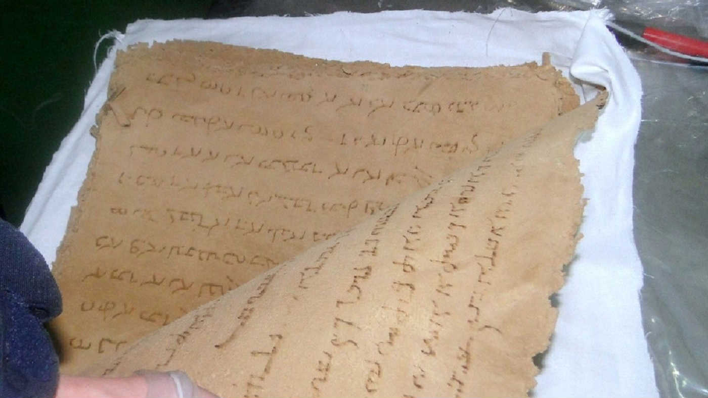 Pergamenti i novčići čekaju stručnu procenu 1 Pergamenti i novčići čekaju stručnu procenu 1