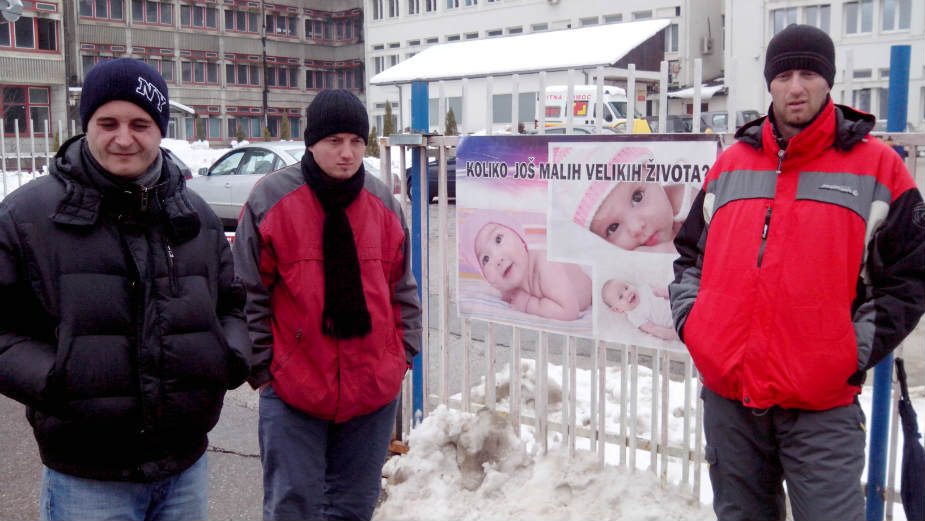 Zakon o nestalim bebama se vraća u Skupštinu Srbije 1