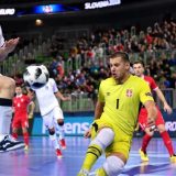 Sve sem "visokog" remija 15