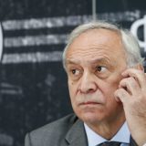 Vučelić proziva, Binić preti 5