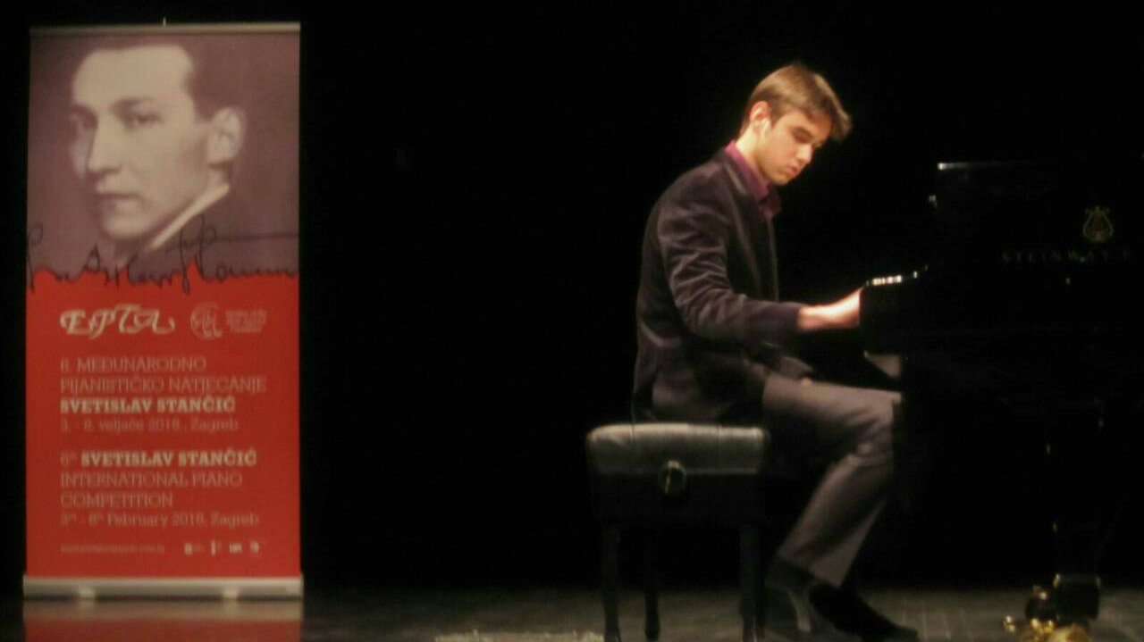 Mladi pijanista iz Srbije pobednik takmičenja u Zagrebu 1