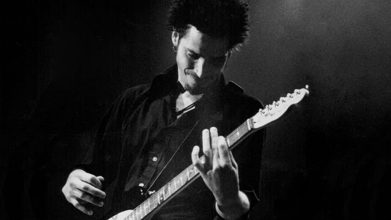 Rok poetika Krisa Kornela 1